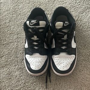 Panda dunks